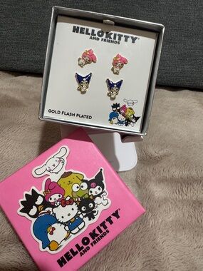 Hello Kitty Pink & Blue Character Stud Earring Set